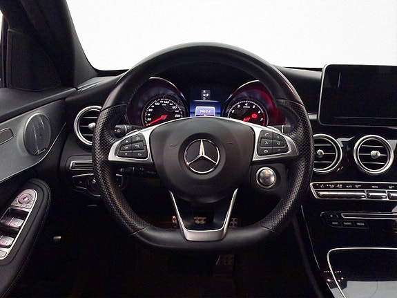 Mercedes-Benz C200 22 of 30
