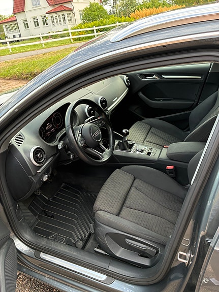 Audi A3 8 of 9