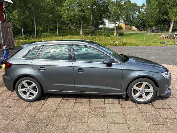 Audi A3 3 of 5