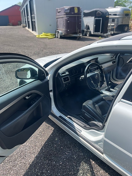 Volvo V70 5 of 5
