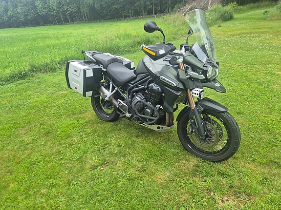 Triumph TIGER EXPLORER XC 6 of 11