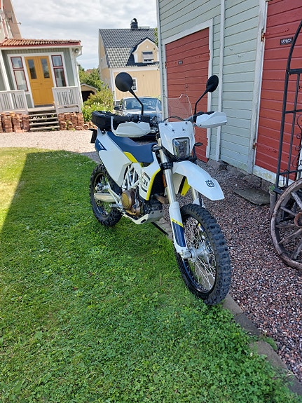 Husqvarna HUSQVARNA 701 2 of 3