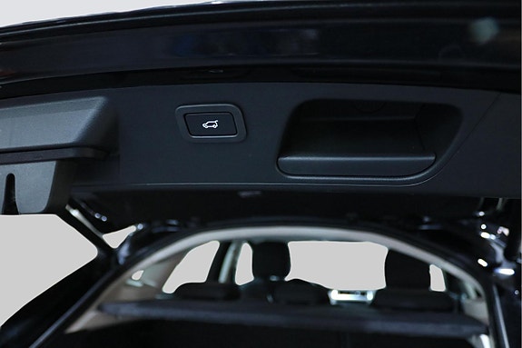 Jaguar E-PACE 20 of 25
