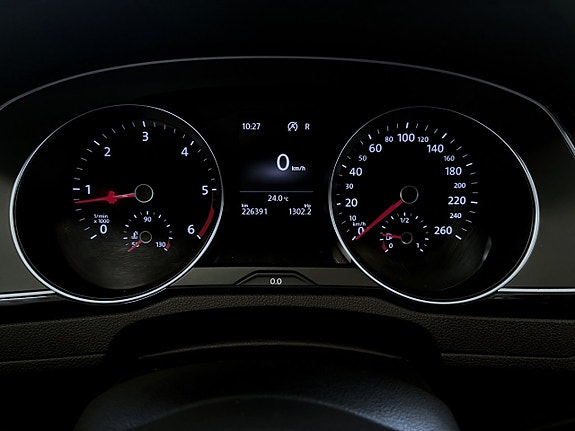 Volkswagen Passat Alltrack 11 of 18
