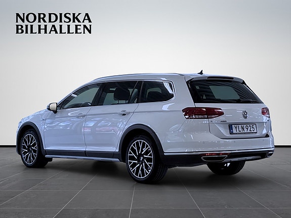 Volkswagen Passat Alltrack 5 of 5