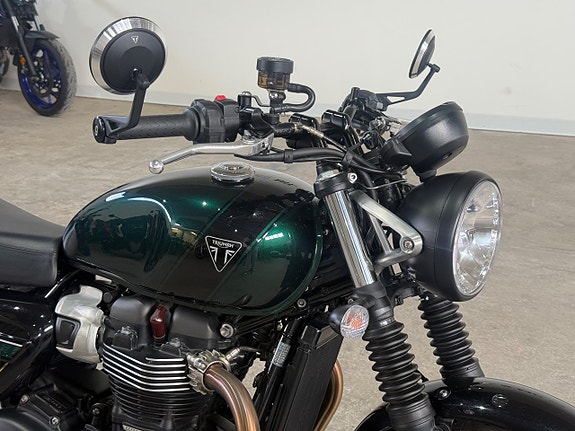 Triumph Speed Twin 900 Nyskick låga mil 0kr insats räntekampanj 3,45 6 of 11