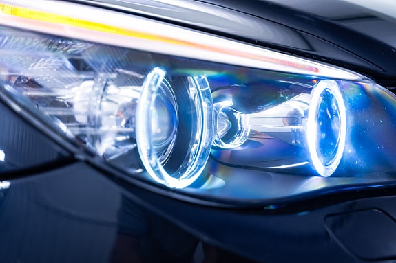 BMW 520d 4 of 5