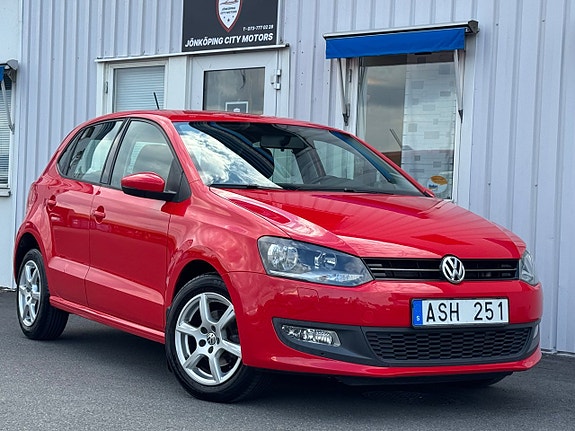 Volkswagen Polo 2 of 5