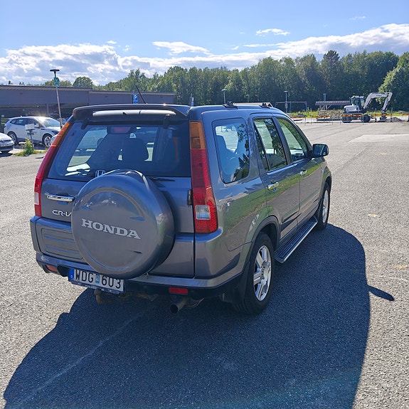 Honda CR-V 3 of 5