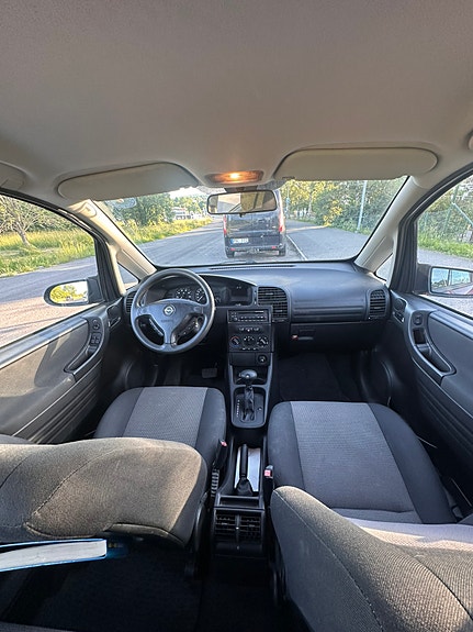 Opel Zafira 5 of 5