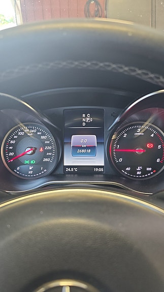 Mercedes-Benz V250 6 of 10