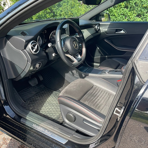 Mercedes-Benz CLA220 d 5 of 5
