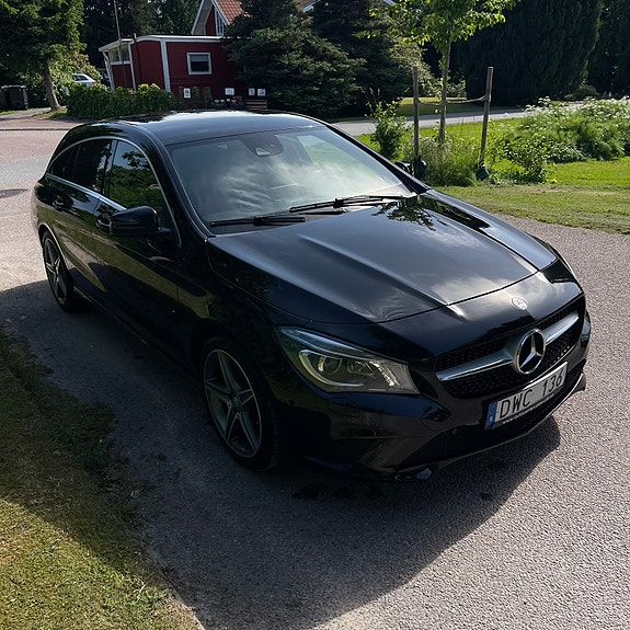 Mercedes-Benz CLA220 d 3 of 5