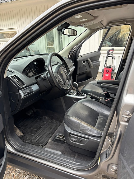 Land Rover Freelander 2 4 of 10