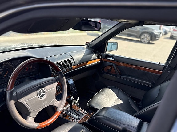 Mercedes-Benz S420 10 of 11