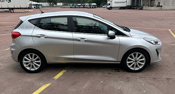 Ford Fiesta 5 of 5