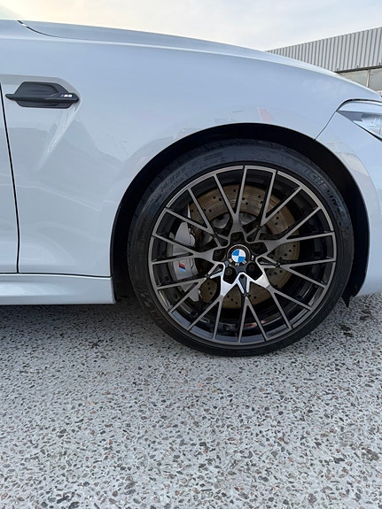 BMW M2 4 of 5
