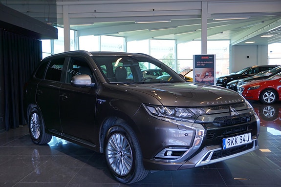 Mitsubishi Outlander 2 of 20