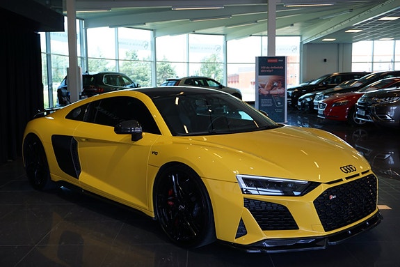 Audi R8 2 of 5