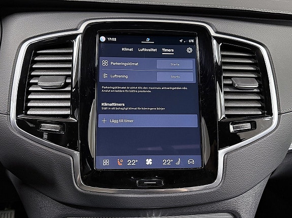 Volvo XC90 21 of 30
