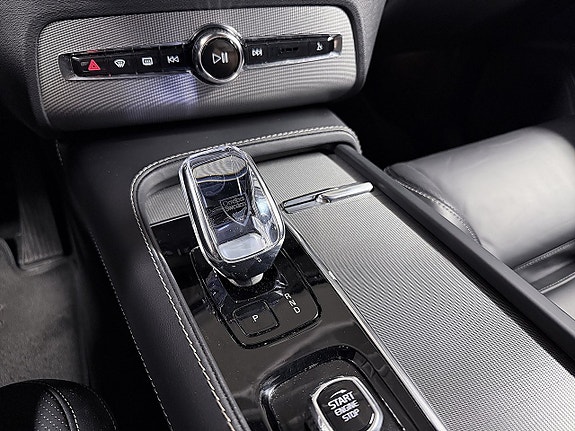Volvo XC90 27 of 30