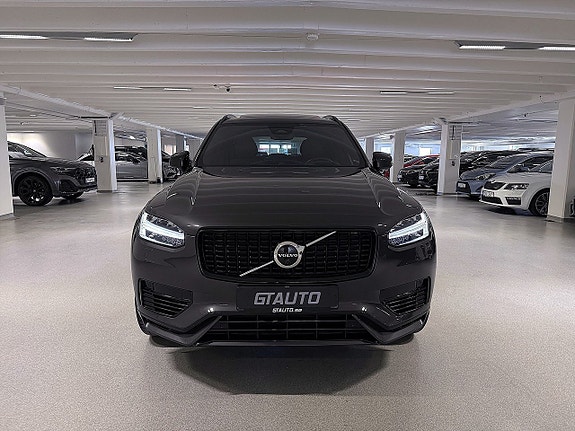 Volvo XC90 5 of 30