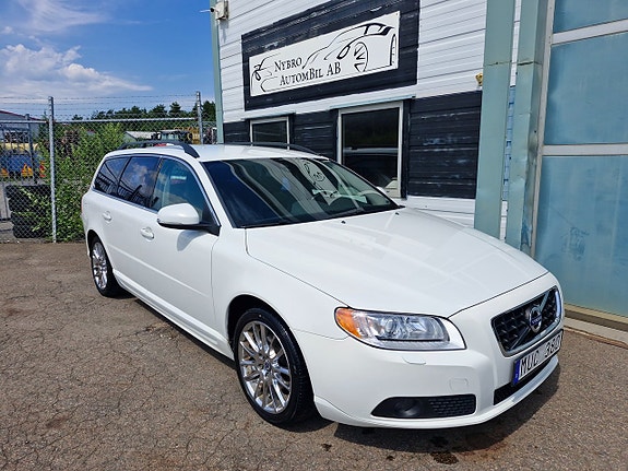 Volvo V70 7 of 8