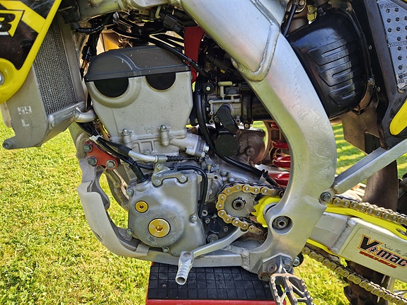 Suzuki RMZ 250 5 of 5