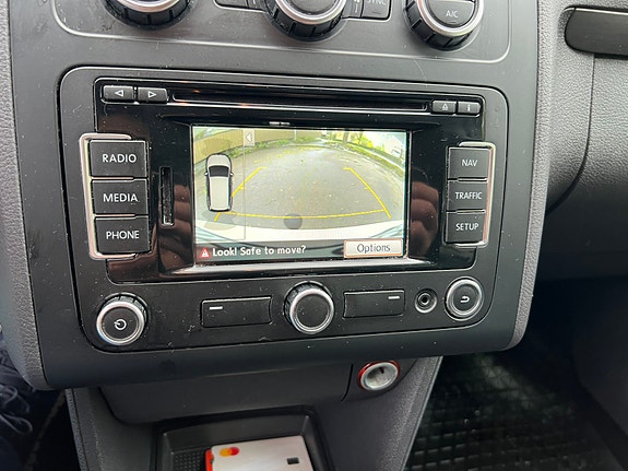 Volkswagen Touran 9 of 13
