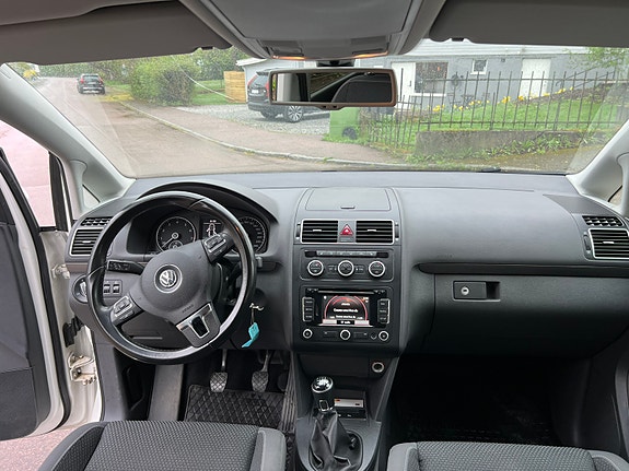 Volkswagen Touran 11 of 13