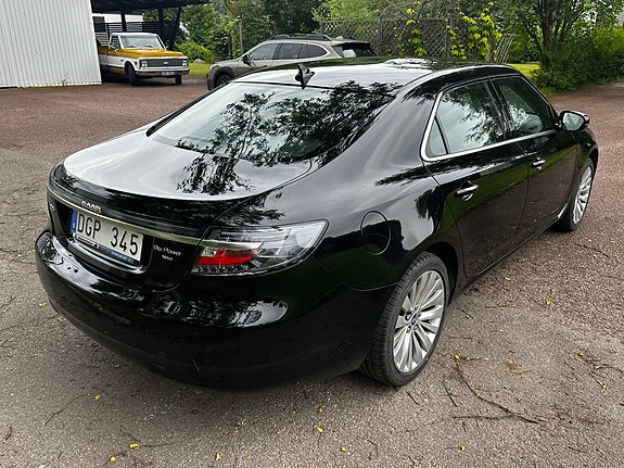 Saab 9-5 4 of 5