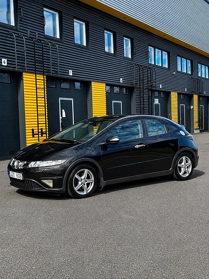 Honda Civic 2 of 5