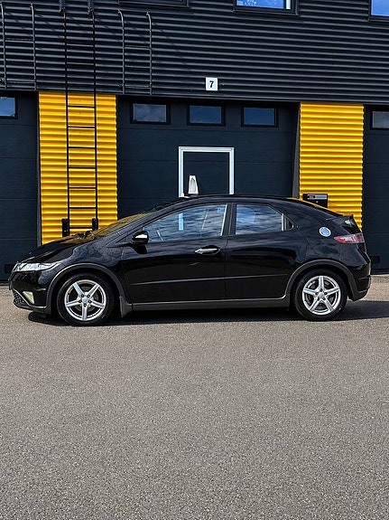 Honda Civic 3 of 5