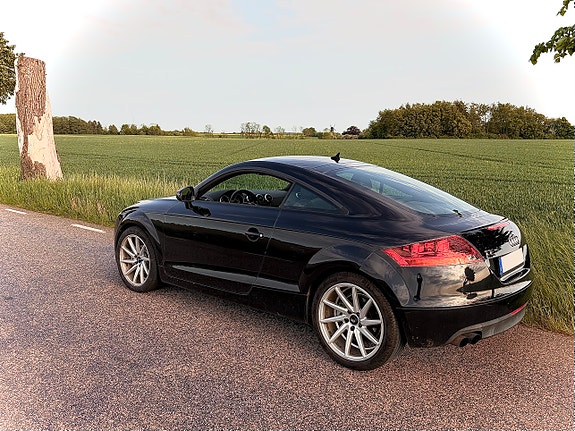 Audi TT 2 of 4
