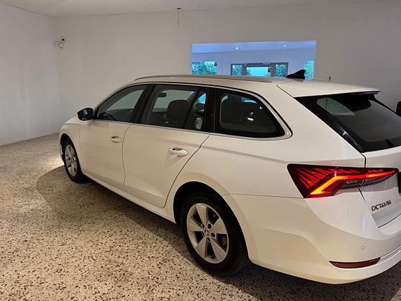 Skoda Octavia 4 of 5