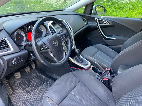 Opel Astra 4 of 5