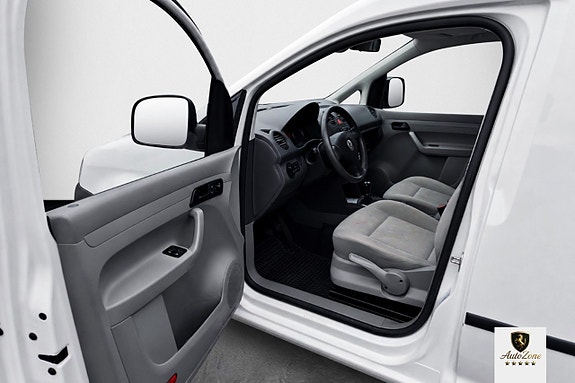 Volkswagen Caddy Maxi 5 of 5