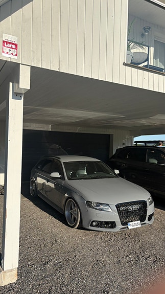 Audi A4 4 of 8