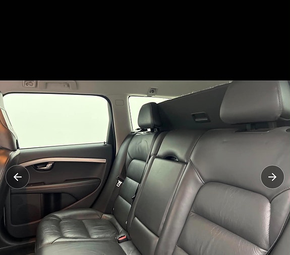 Volvo V70 2 of 5