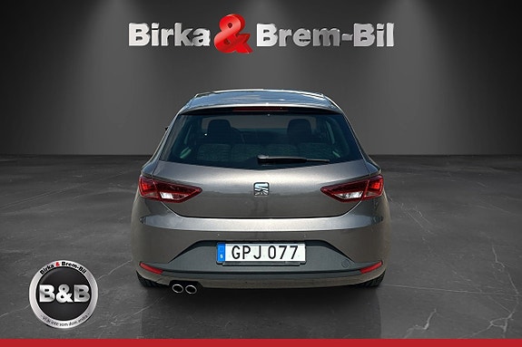 Seat Leon 9 of 15