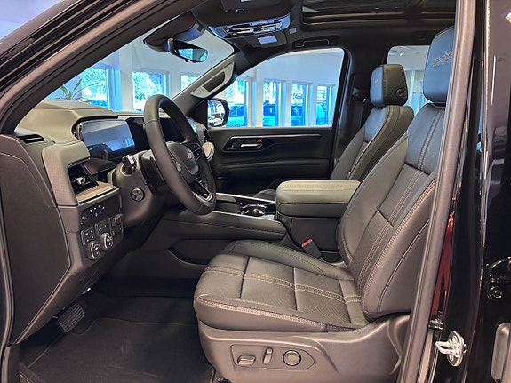 Chevrolet Tahoe 7 of 17