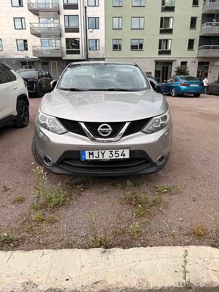 Nissan Qashqai 2 of 5