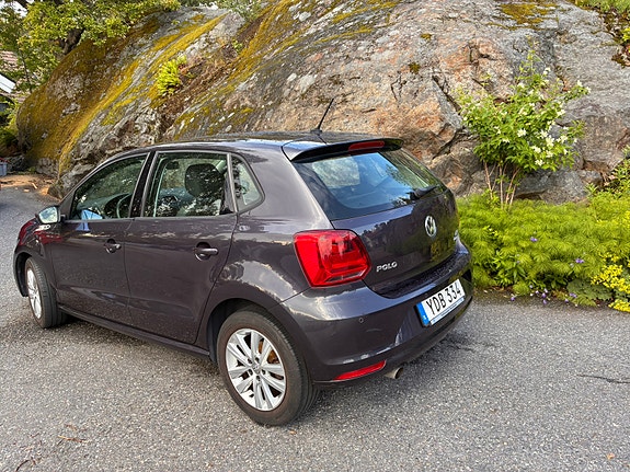Volkswagen Polo 2 of 4