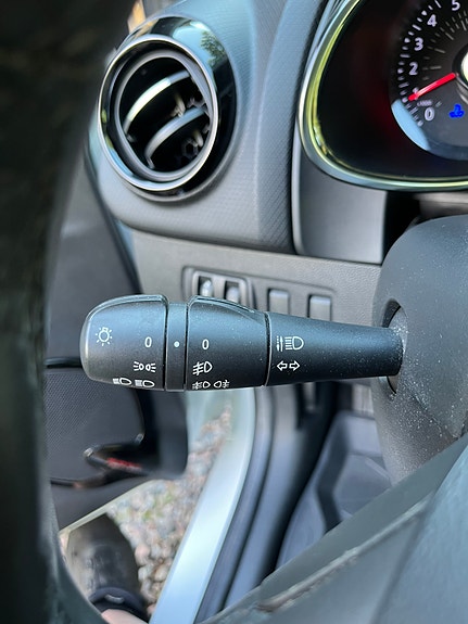 Renault Clio 20 of 24
