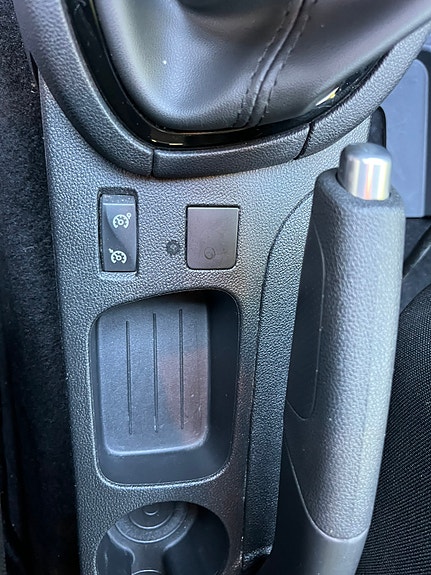 Renault Clio 19 of 24
