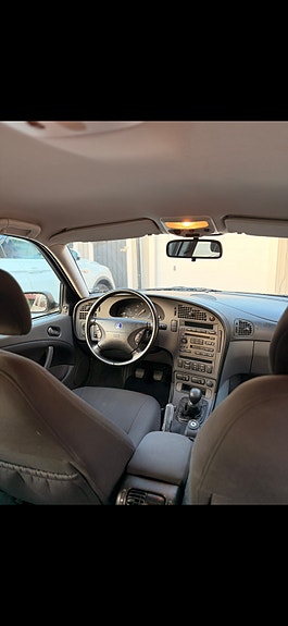 Saab 9-5 4 of 6