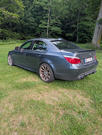 BMW 528 4 of 5