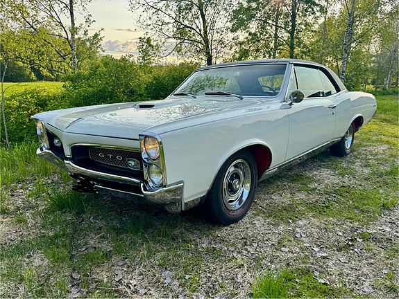 Pontiac GTO 3 of 5