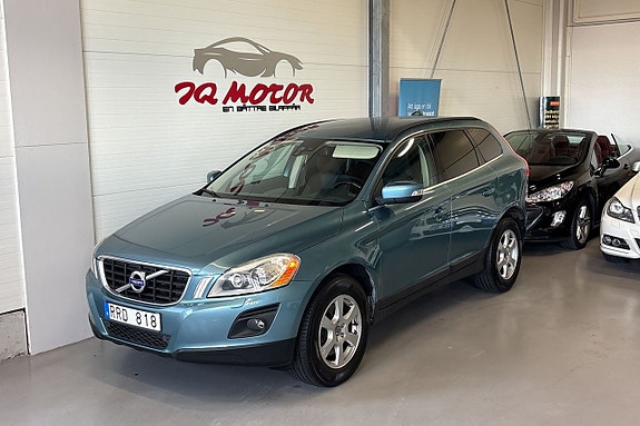 Volvo XC60 2 of 24