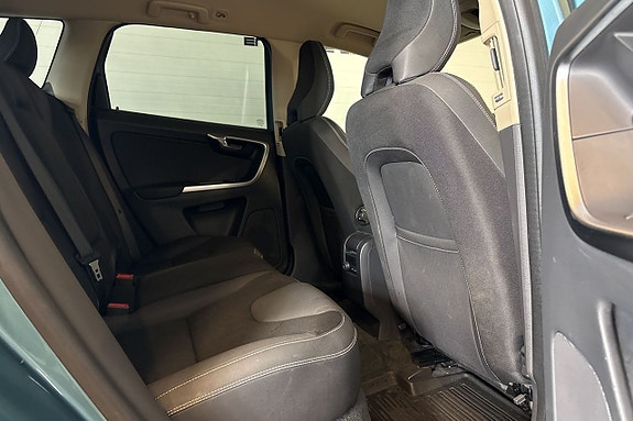 Volvo XC60 19 of 24